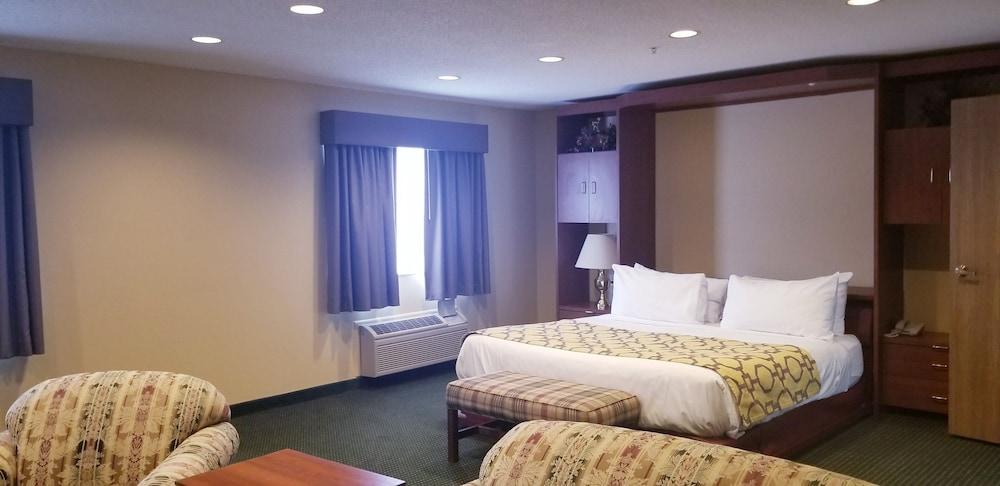 College Hotel 2*