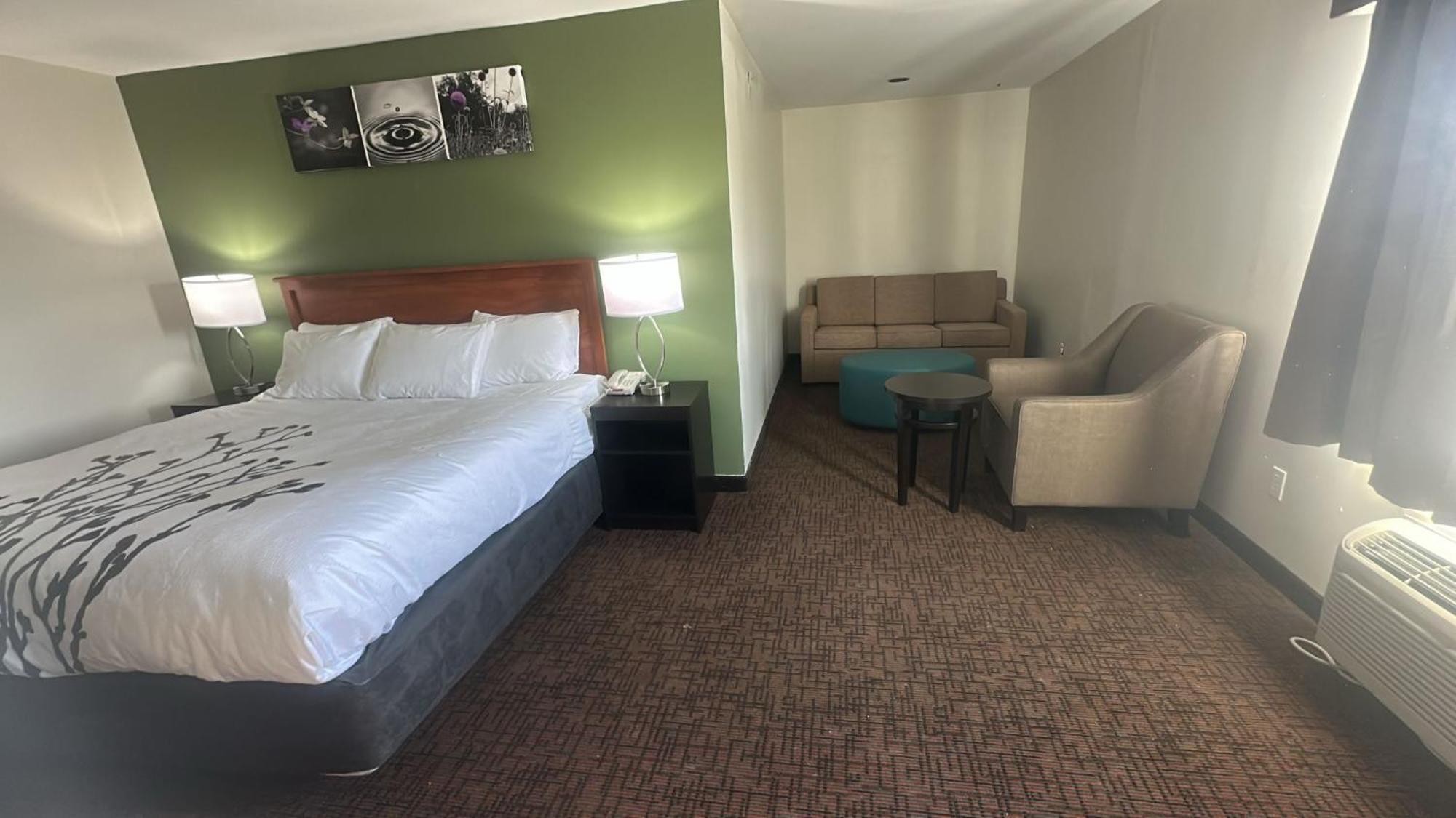 College Hotel