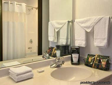 College Hotel